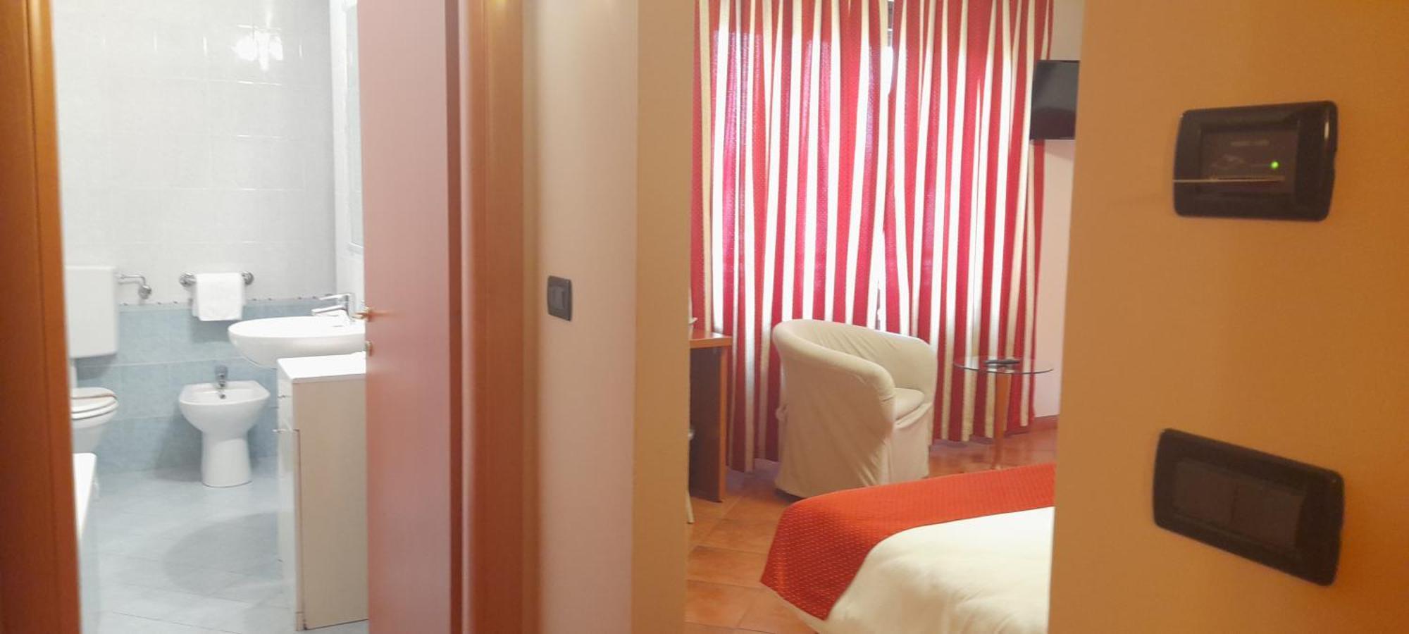 Hotel Ceretto Busca ภายนอก รูปภาพ